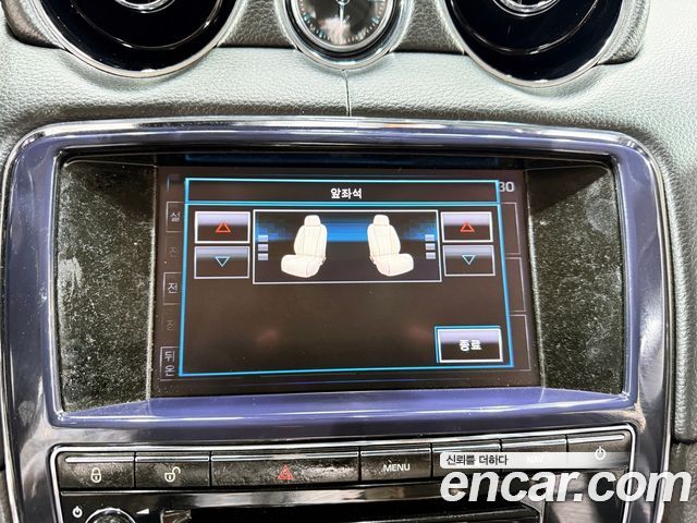 Jaguar XJ 2.0 Luxury LWB X351 2013 — фото 15