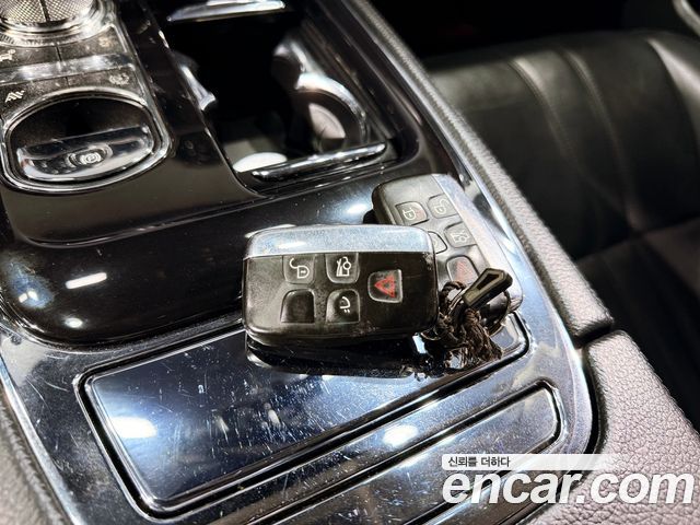 Jaguar XJ 2.0 Luxury LWB X351 2013 — фото 17