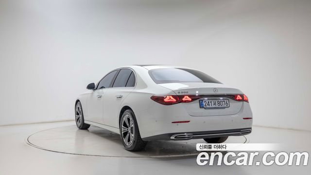 Mercedes-Benz E-Class (W214) E200 Avantgarde 2025 — фото 3