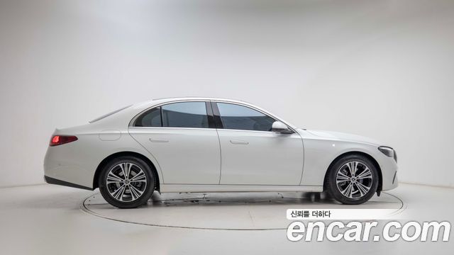 Mercedes-Benz E-Class (W214) E200 Avantgarde 2025 — фото 9