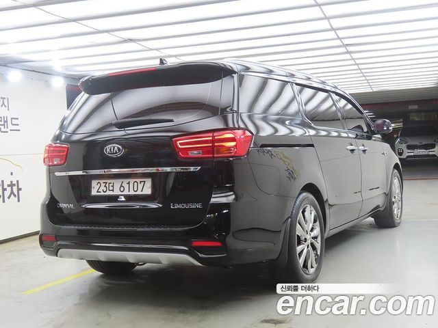 Kia Carnival 7-Seater Limousine President 2019 — фото 4