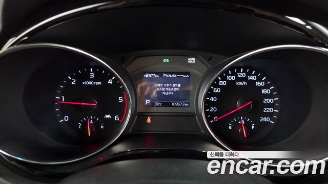 Kia Carnival 9-Seater Hi-Limousine Noblesse Special 2020 — фото 8