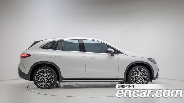 Mercedes-Benz EQE SUV (X294) EQE500 4MATIC 2024 — фото 9