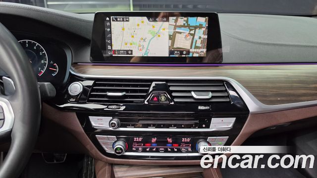 BMW 5 Series (G30) 530i M Sport Package Plus 2019 — фото 12