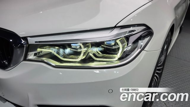BMW 5 Series (G30) 530i M Sport Package Plus 2019 — фото 22