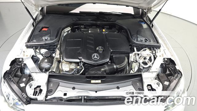 Mercedes-Benz E-Class (W213) E220d Avantgarde 2019 — фото 6