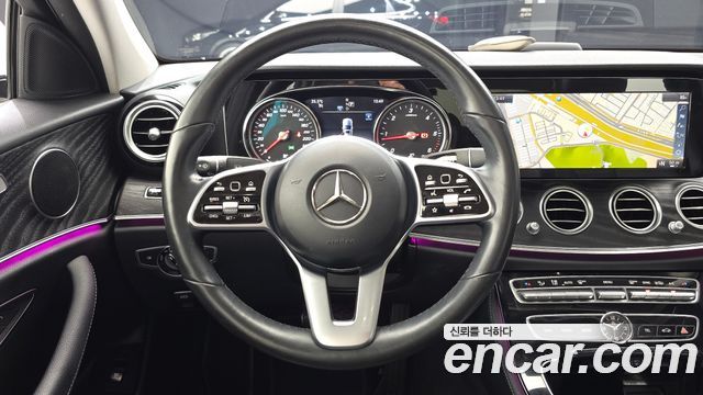 Mercedes-Benz E-Class (W213) E220d Avantgarde 2019 — фото 13