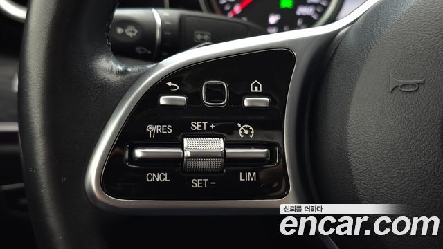Mercedes-Benz E-Class (W213) E220d Avantgarde 2019 — фото 17