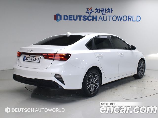Kia K3 (II) 1.6 Prestige 2023 — фото 2