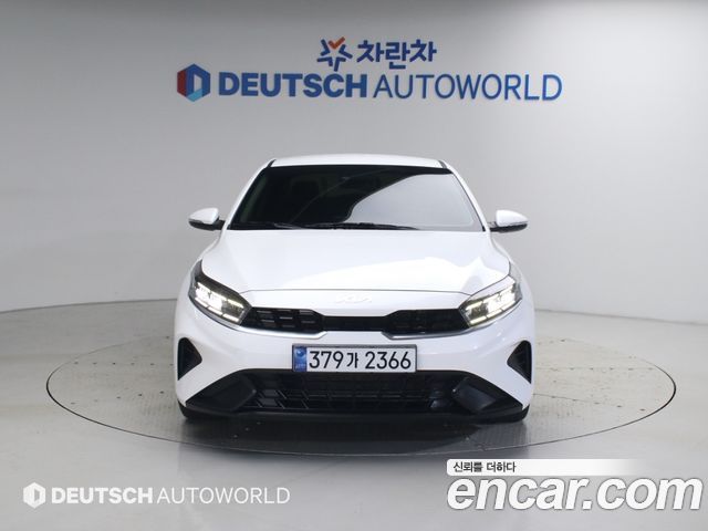 Kia K3 (II) 1.6 Prestige 2023 — фото 3