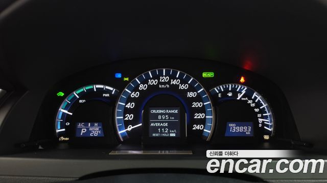 Toyota Camry Hybrid XLE 2012 — фото 8