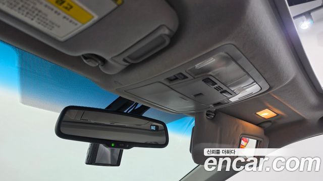 Toyota Camry Hybrid XLE 2012 — фото 17
