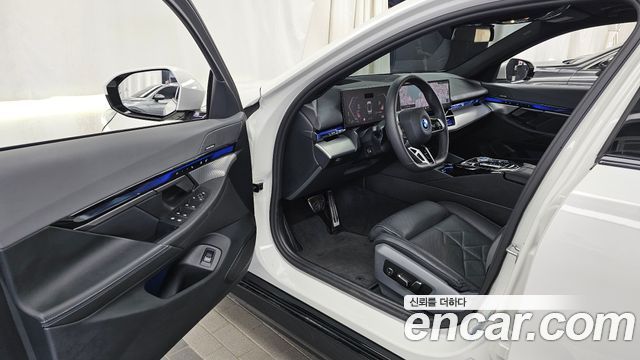 BMW 5 Series (G60) 530e M Sport 2025 — фото 10