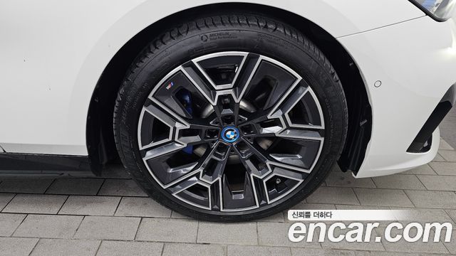 BMW 5 Series (G60) 530e M Sport 2025 — фото 21
