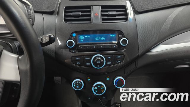 Chevrolet Spark LPG LT Standard 2014 — фото 13