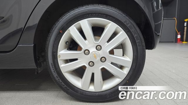 Chevrolet Spark LPG LT Standard 2014 — фото 21