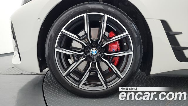 BMW 4 Series (G22) 420i M Sport Pro Gran Coupe 2025 — фото 5