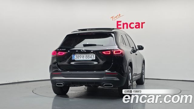 Mercedes-Benz GLA-Class (H247) GLA250 4MATIC 2023 — фото 4