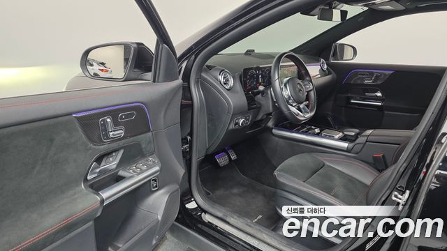Mercedes-Benz GLA-Class (H247) GLA250 4MATIC 2023 — фото 10