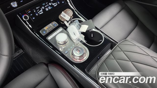 Genesis GV70 2.5T Gasoline AWD 2025 — фото 9