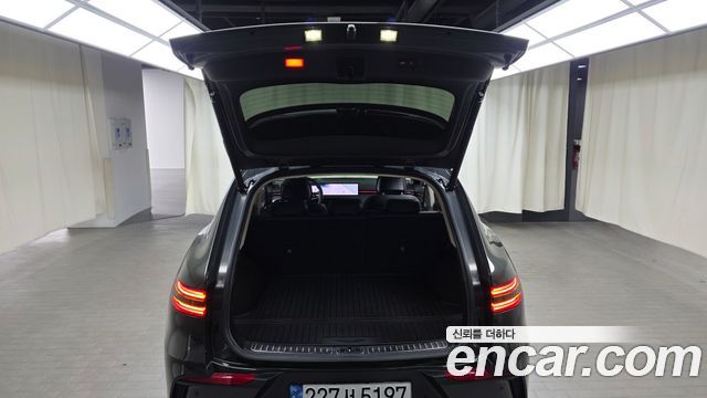 Genesis GV70 2.5T Gasoline AWD 2025 — фото 18