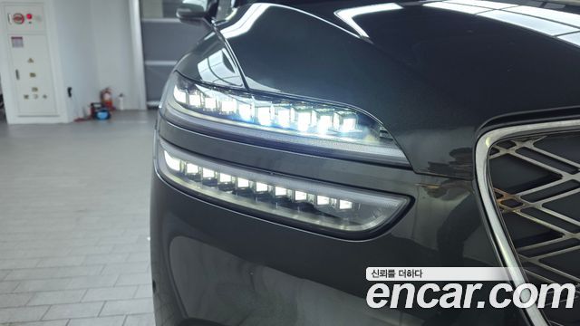 Genesis GV70 2.5T Gasoline AWD 2025 — фото 22