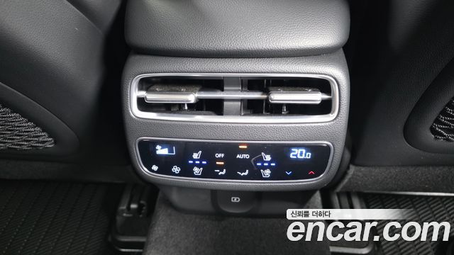 Genesis GV70 2.5T Gasoline AWD 2025 — фото 30