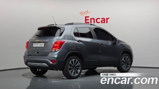 Chevrolet Trax 1.4 Premier 2020 — фото 2