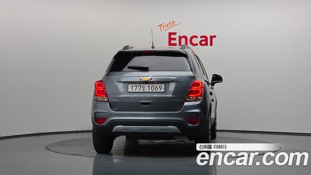 Chevrolet Trax 1.4 Premier 2020 — фото 4