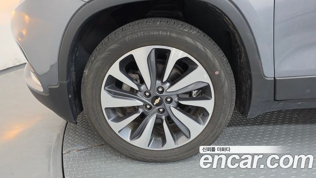 Chevrolet Trax 1.4 Premier 2020 — фото 5