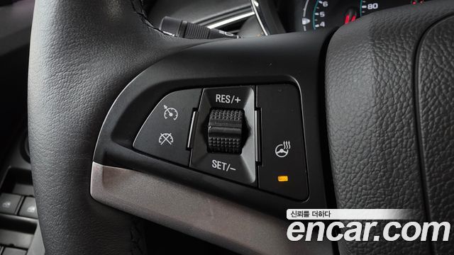 Chevrolet Trax 1.4 Premier 2020 — фото 15