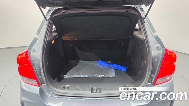 Chevrolet Trax 1.4 Premier 2020 — фото 17