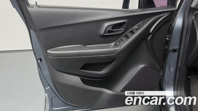 Chevrolet Trax 1.4 Premier 2020 — фото 24