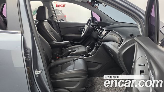 Chevrolet Trax 1.4 Premier 2020 — фото 26