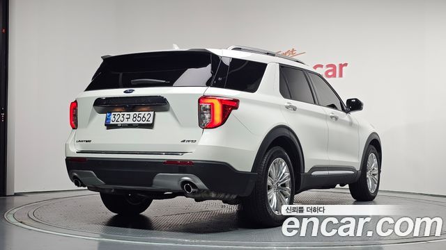 Ford Explorer (VI) 2.3 LimIted 4WD 2023 — фото 2