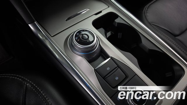 Ford Explorer (VI) 2.3 LimIted 4WD 2023 — фото 9