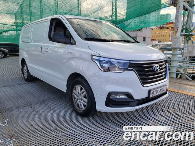 Hyundai Grand Starex Van 3-Seater Smart 2021 — фото 3