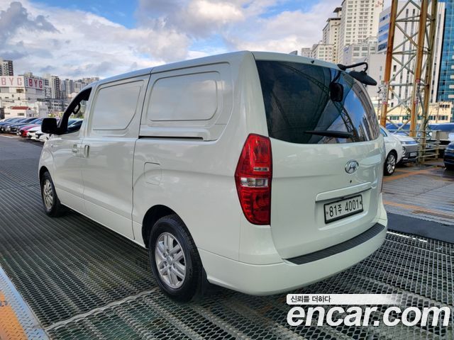 Hyundai Grand Starex Van 3-Seater Smart 2021 — фото 6