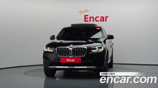 BMW X4 (G02) xDrive20i xLine 2024 — фото 3