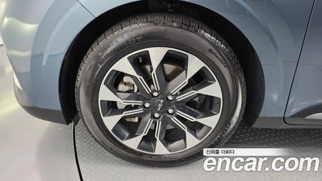 Kia Carnival (IV) Gasoline 9-Seater Signature 2023 — фото 5