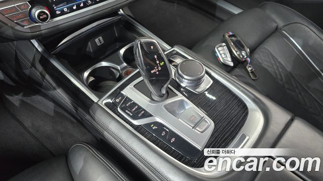 BMW 7 Series (G11) 740Li xDrive M Sport Package 2017 — фото 9