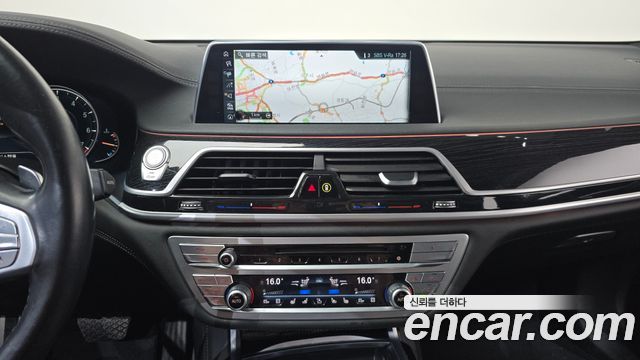 BMW 7 Series (G11) 740Li xDrive M Sport Package 2017 — фото 17
