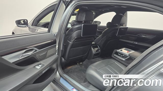 BMW 7 Series (G11) 740Li xDrive M Sport Package 2017 — фото 37