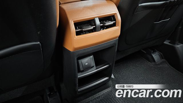 KG Mobility (SsangYong) Torres Gasoline 1.5 2WD Black Edge 2026 — фото 32