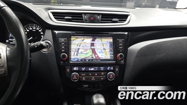 Nissan Qashqai (II) 1.6 SL 2016 — фото 14