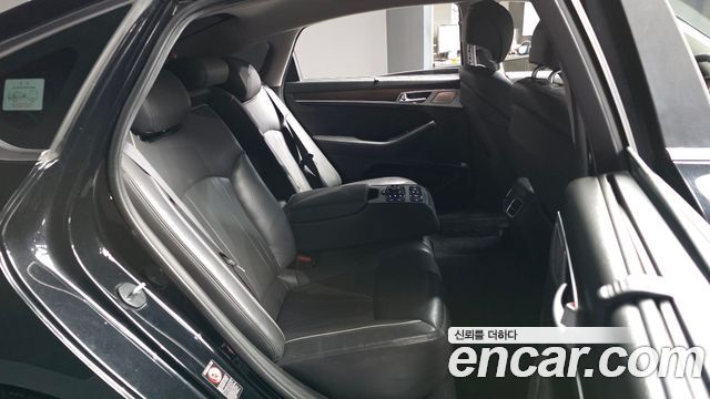 Genesis G80 3.3 GDI AWD Premium Luxury 2017 — фото 12