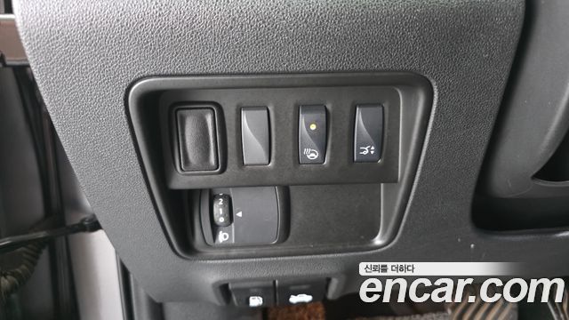 Renault Korea QM6 2.0 LPe RE Signature 2WD 2020 — фото 27