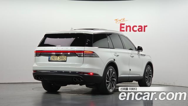 Lincoln Aviator (II) 3.0 Reserve  AWD 2022 — фото 2