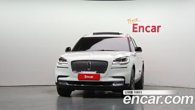 Lincoln Aviator (II) 3.0 Reserve  AWD 2022 — фото 3