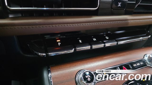 Lincoln Aviator (II) 3.0 Reserve  AWD 2022 — фото 9